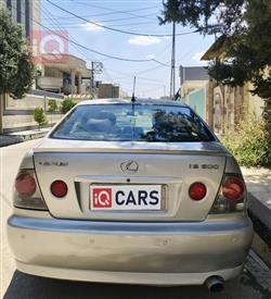 Lexus IS